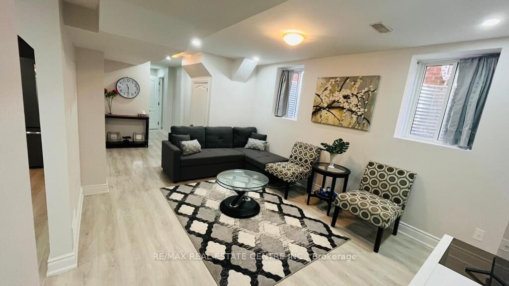 Property Photo:  1034 Costigan Road N Bsmt  ON L9T 6N6 