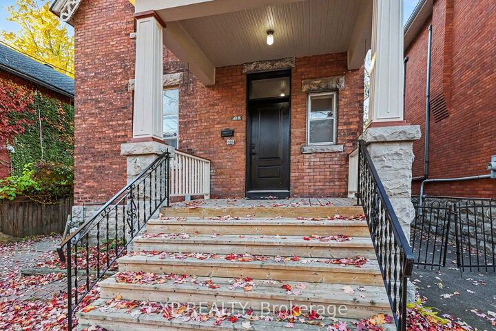 Property Photo:  419 Besserer Street A  ON K1N 6B9 