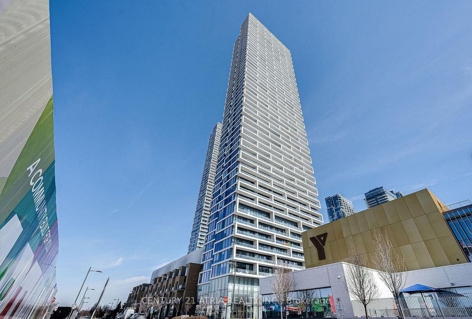 Property Photo:  5 Buttermill Avenue 5811  ON L4K 0J5 