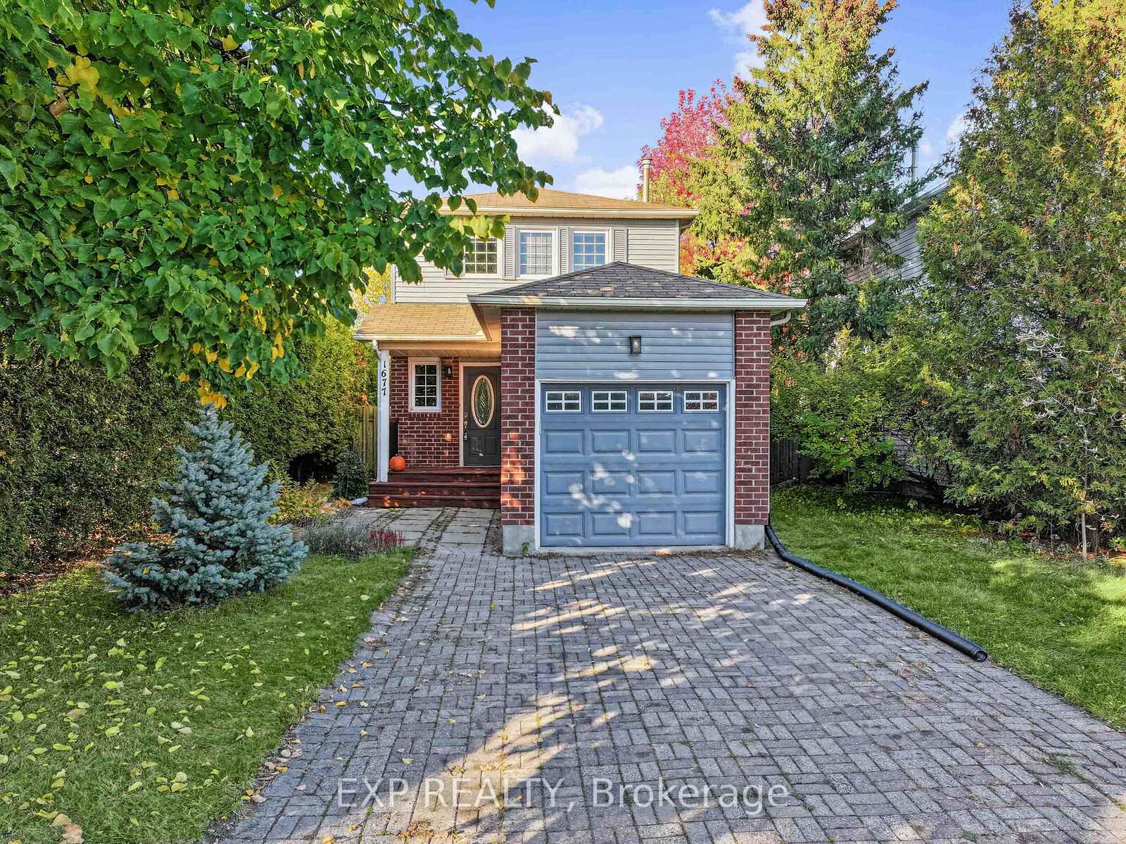 Property Photo:  1677 Lacombe Drive  ON K4A 2R9 