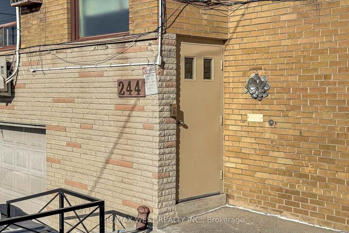 Property Photo: 244 Overbrook Place ON M3H 4R7