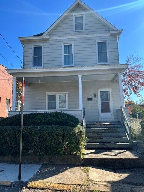 Property Photo:  1223 Holmes St  PA 15136 