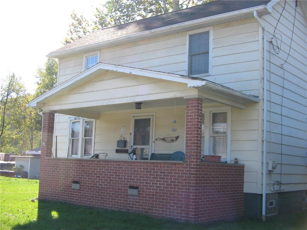 Property Photo: 322 Mallard Street PA 15089