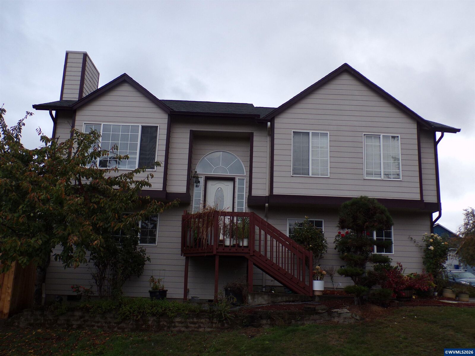 Property Photo:  995 Jev Ct W  OR 97304 