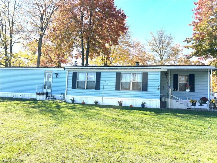 Property Photo: 1229 Columbiana Lisbon Road 1 OH 44408