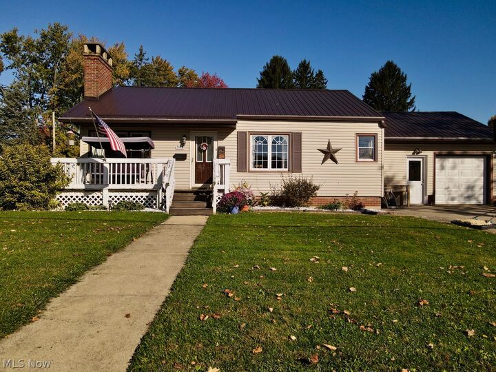 Property Photo:  946 Overlook Drive  OH 44805 