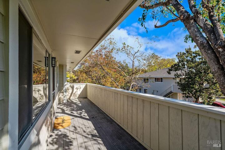 Property Photo:  34 Los Padres Circle  CA 94947 