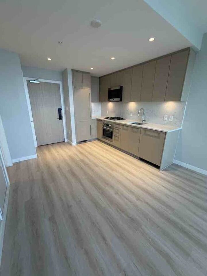 Property Photo:  5938 Olive Avenue 2305  BC V5H 0M6 
