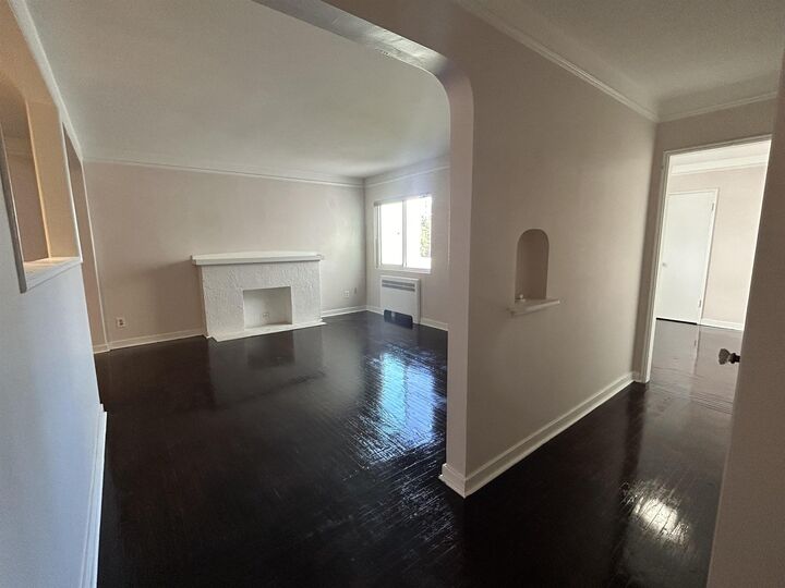 Property Photo:  735 Royal Avenue 104  BC V3M 1J6 