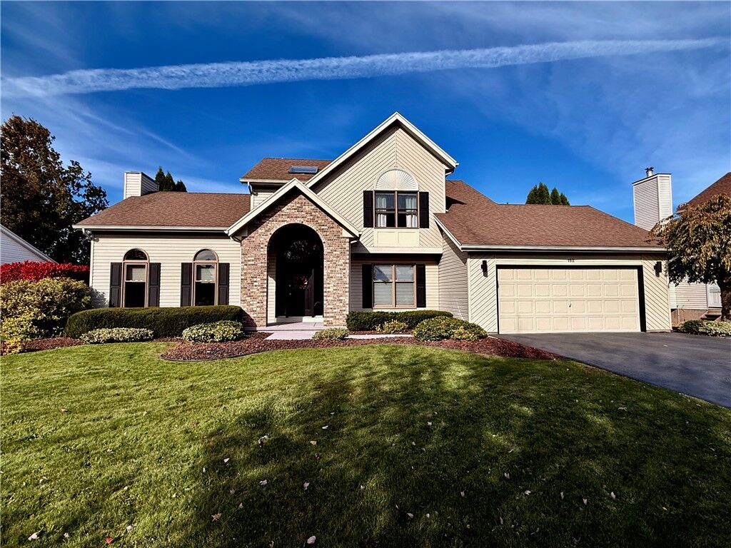 Property Photo:  152 Ellery Road  NY 14612 