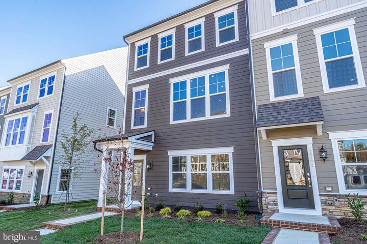 Property Photo: 1759 Autumn Maple Leaf Drive VA 22026