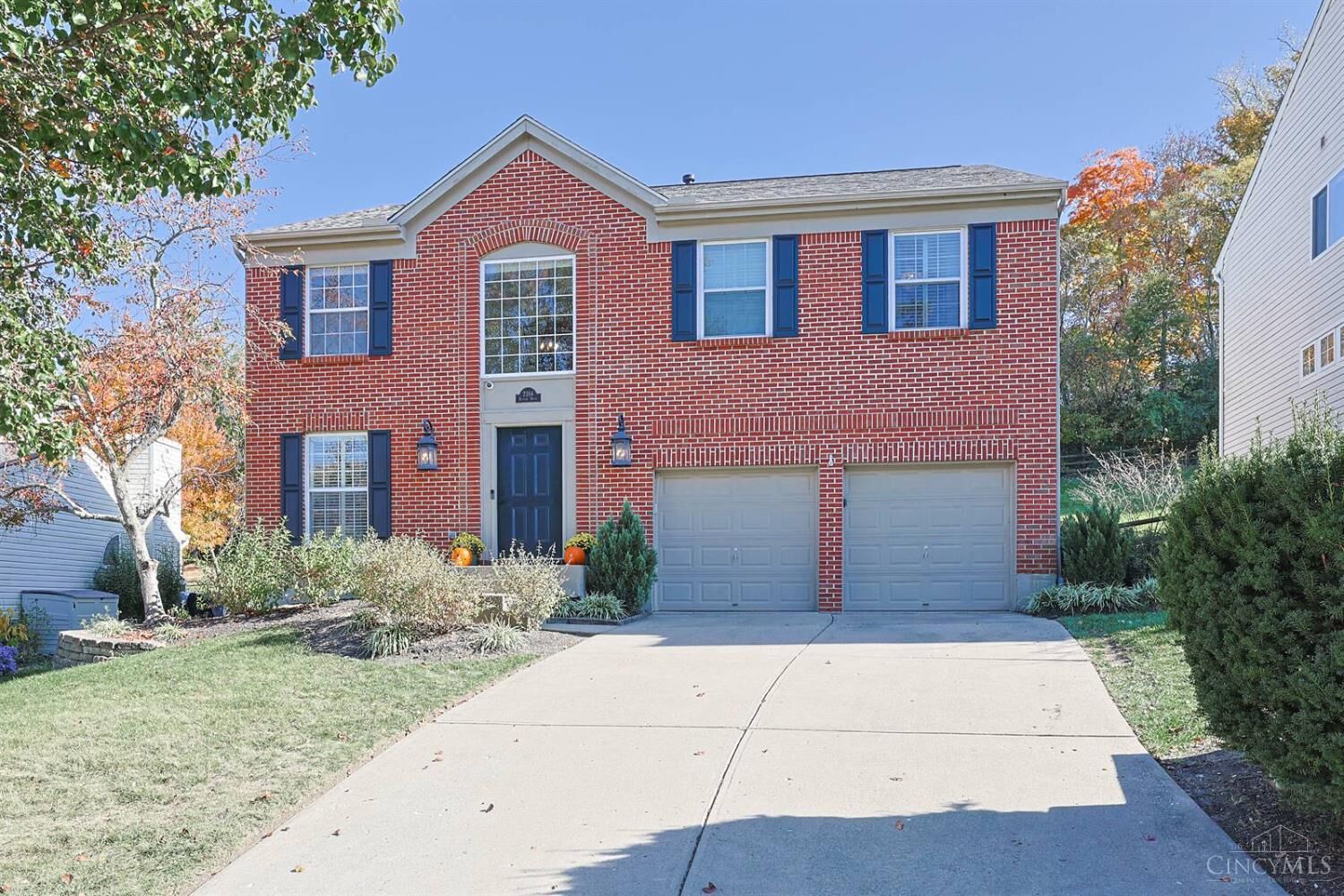 Property Photo:  2384 Kenlee Drive  OH 45230 