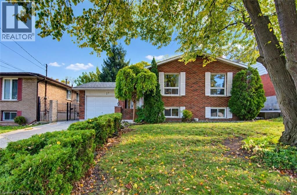 Property Photo:  27 Alto Drive  ON L8K 5X1 
