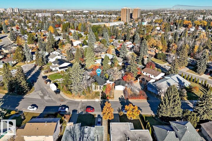 Property Photo:  15210 79A Avenue NW  AB T5R 3H4 