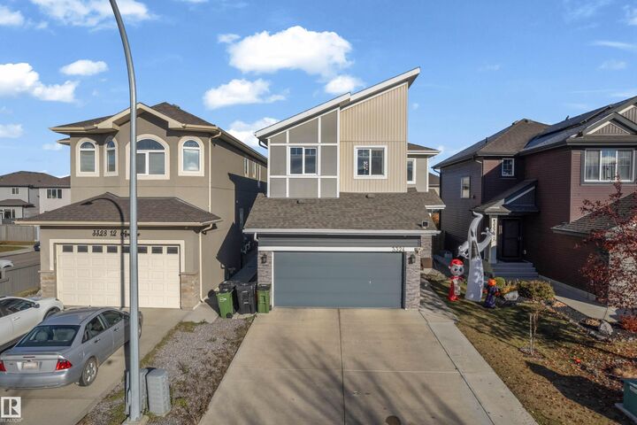 Property Photo:  3324 12 Avenue NW  AB T6T 2C4 