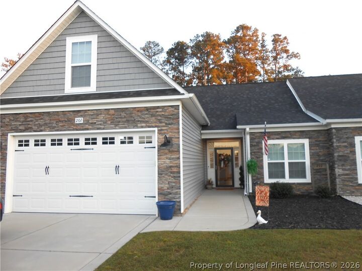 Property Photo: 202 Oak Pointe Circle NC 28358