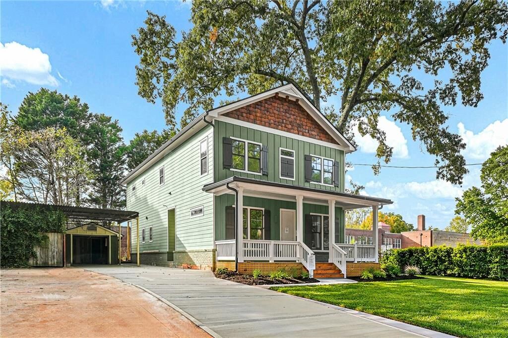 Property Photo:  835 Eastwood Avenue SE  GA 30316 