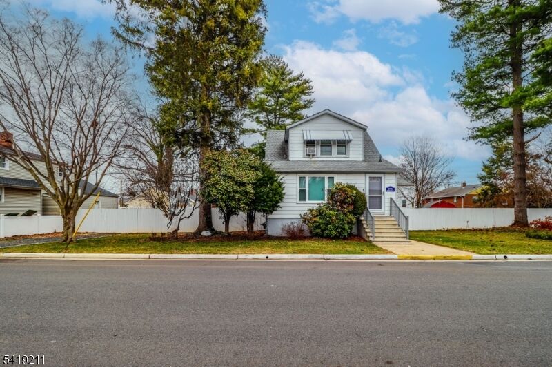 Property Photo:  15 N River View Ave  NJ 08817 
