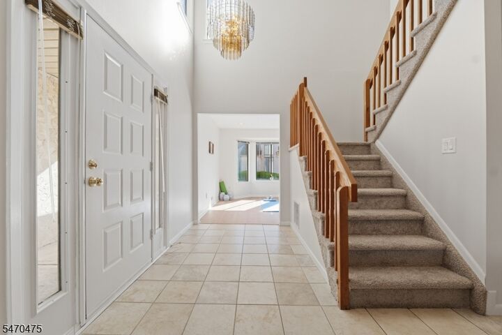 Property Photo:  17 Park Gate Dr  NJ 08820 