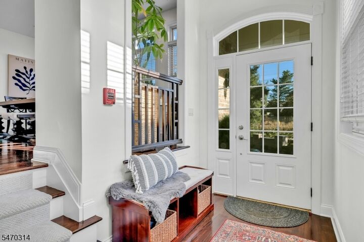 Property Photo:  18 Howland Ter  NJ 07960 