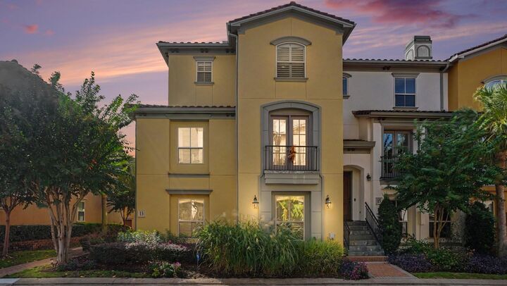 Property Photo:  13 Laurelwood Drive  TX 77058 