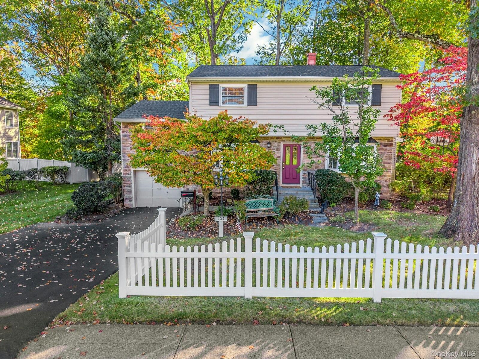 Property Photo:  101 Shetland Drive  NY 10956 