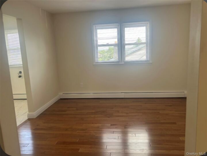 Property Photo:  130 Staunton Ave  NY 10704 