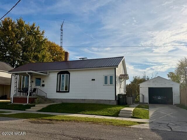 Property Photo: 319 W Lynn Street OH 43326