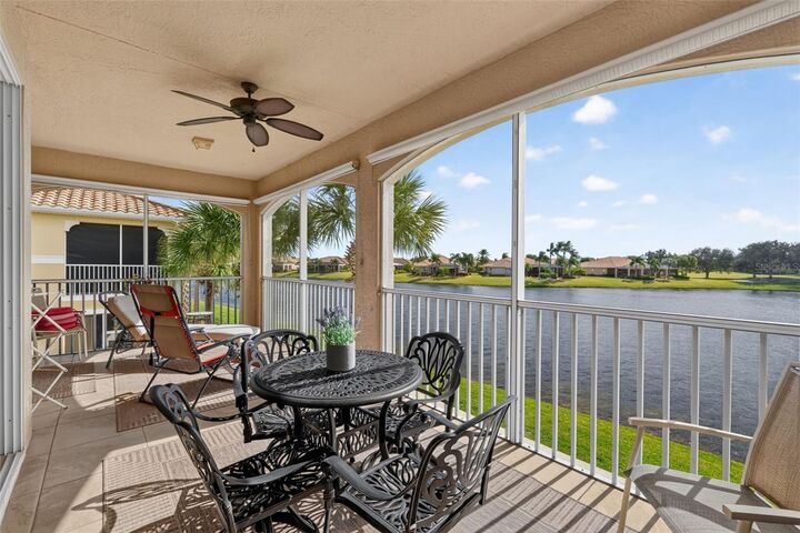 Property Photo:  1360 Emerald Dunes Drive  FL 33573 