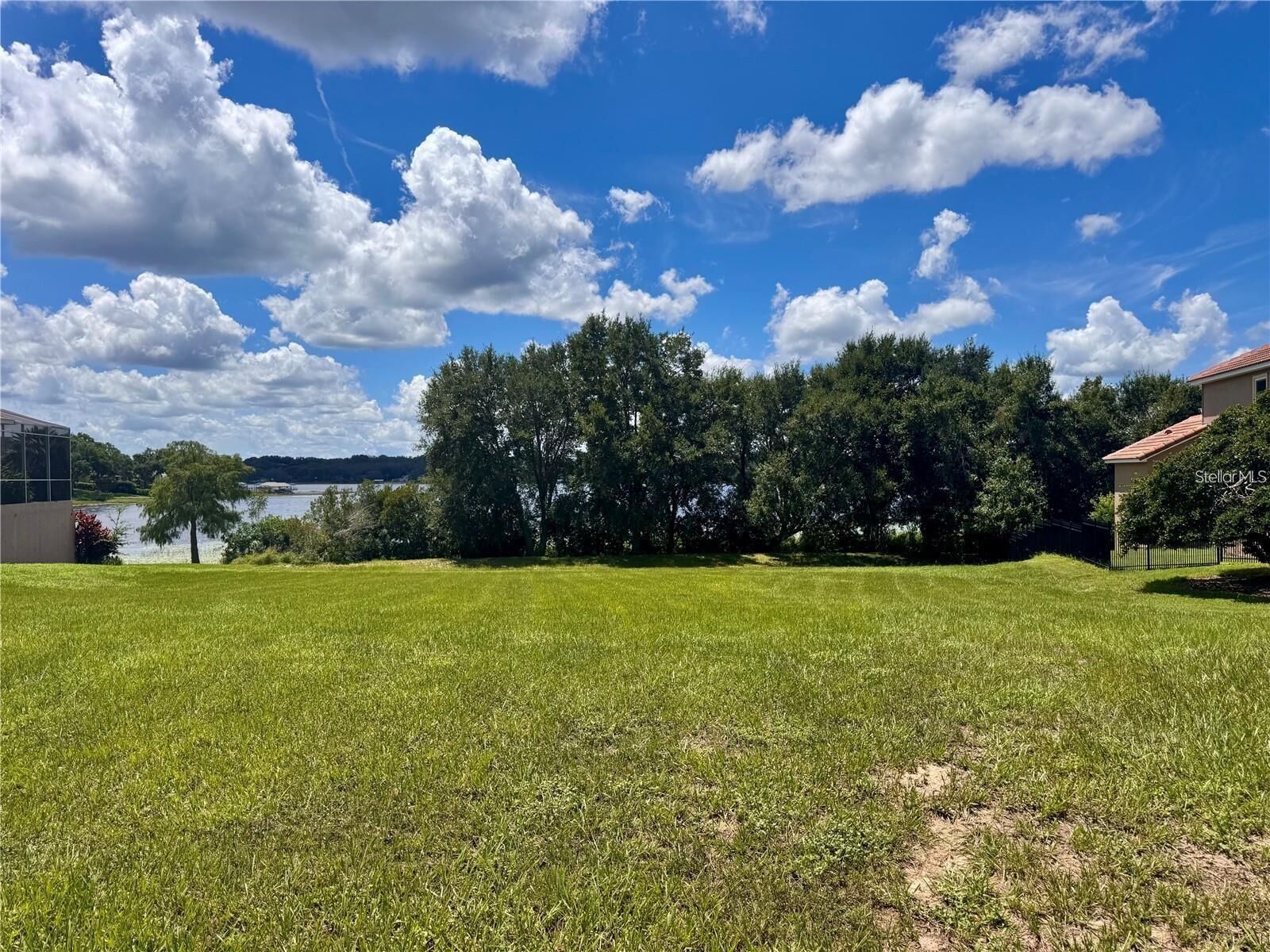 Property Photo: 10642 Crescent Lake Ct FL 34711