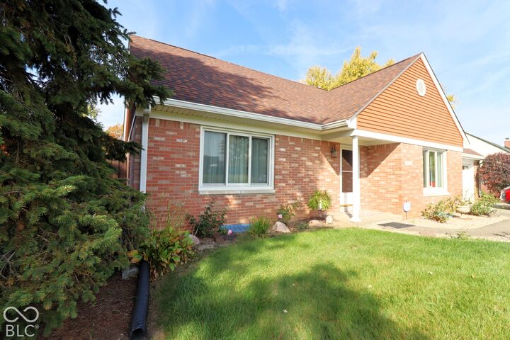 Property Photo:  2220 Woodcrest Road  IN 46227 