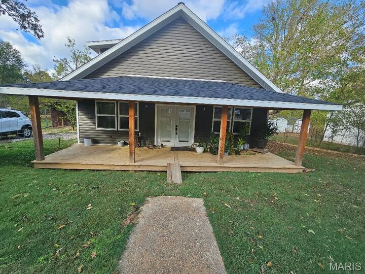 Property Photo:  110 E. Pine Street  MO 63965 