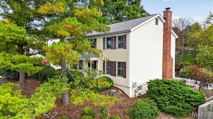Property Photo:  14980 Chateau Village Drive  MO 63017 
