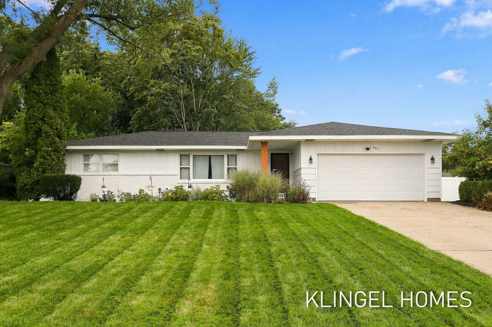 Property Photo:  695 Glenwood Avenue  MI 49445 