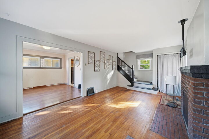 Property Photo:  715 Sixth Street  MI 49203 