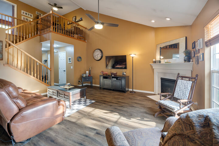 Property Photo: 11143 Douglas Avenue IL 60142