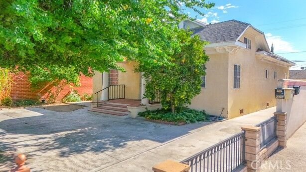 Property Photo:  506 S Brand Boulevard  CA 91340 