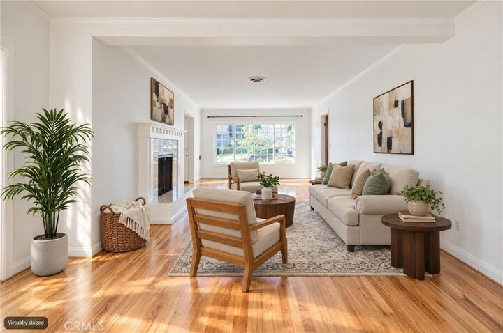 Property Photo: 820 1/2 Newport CA 90804