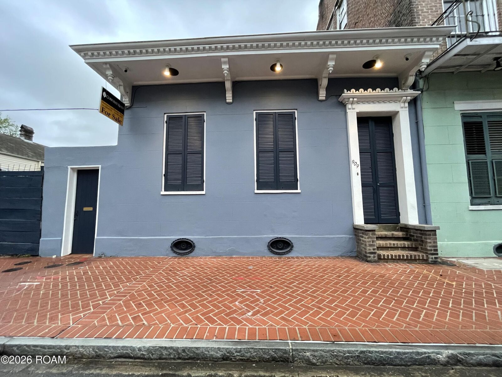 Property Photo:  909 Orleans Avenue  LA 70116 