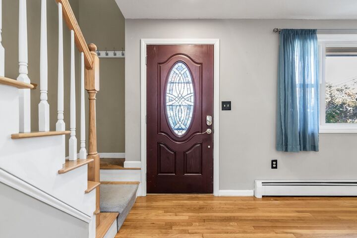 Property Photo:  21 Crestwood Circle  NH 03079 