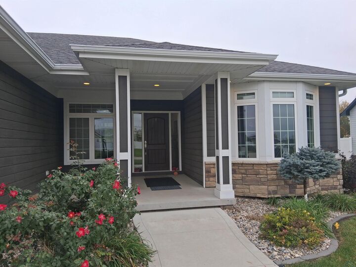 Property Photo:  112 Rottunda Way  NE 68776 