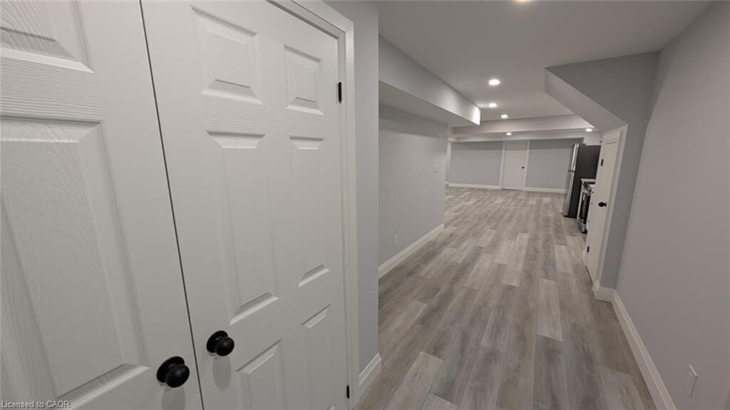Property Photo:  137 Chaumont Drive  ON L8J 0J6 