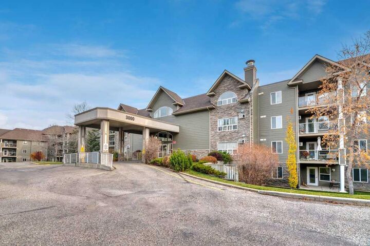 Property Photo:  3000 Millrise Point SW 3319  AB T2Y 3W4 
