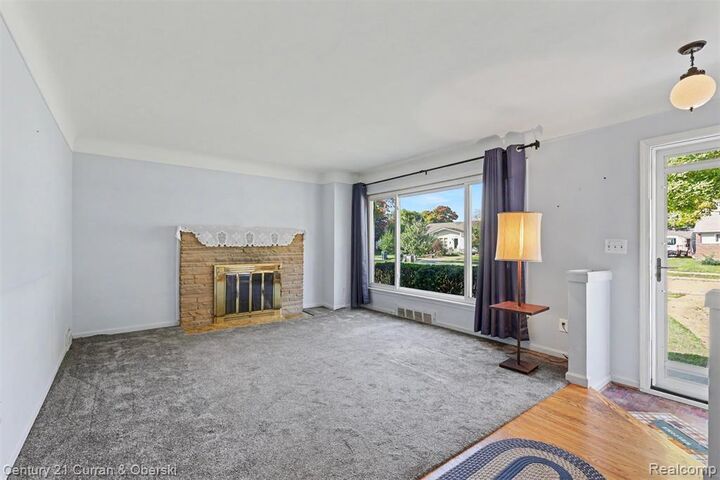 Property Photo:  2025 Raymond Avenue  MI 48124 