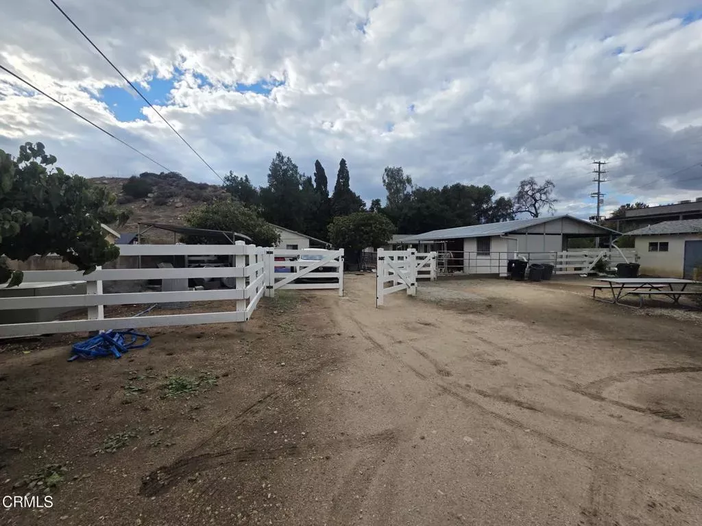 Property Photo: 9735 Wheatland Avenue CA 91040