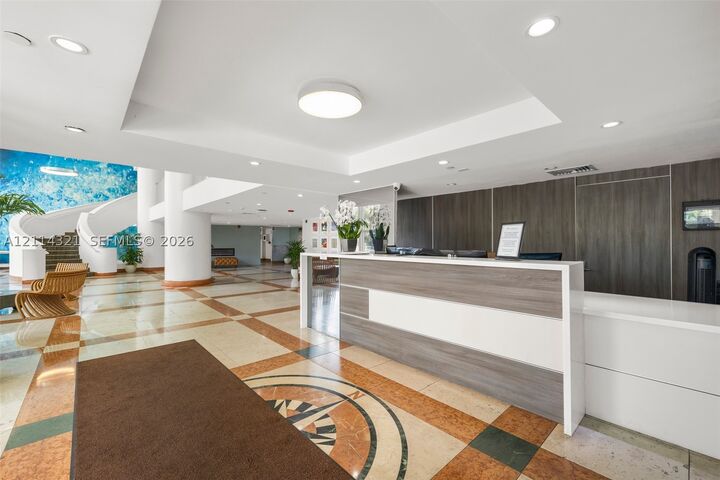 Property Photo:  10350 W Bay Harbor Dr 9C  FL 33154 