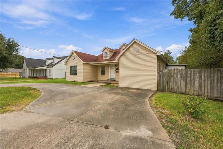 Property Photo: 3815 Pure Atlantic TX 77619