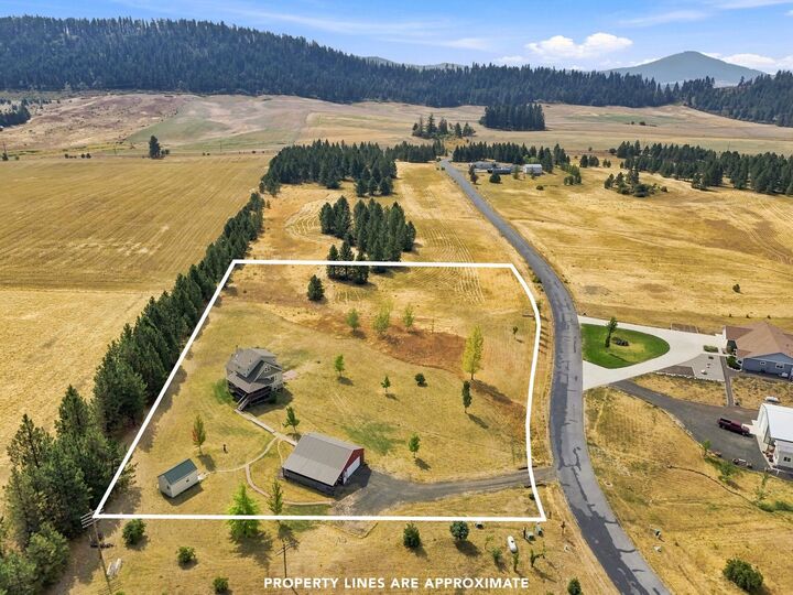 Property Photo:  30832 S Sunray Trl  ID 83876 