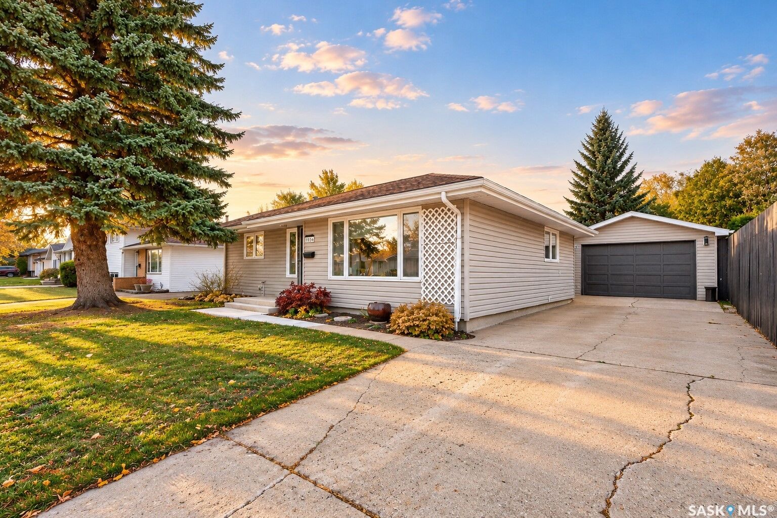 Property Photo:  1056 Simcoe Street  SK S6H 3J2 