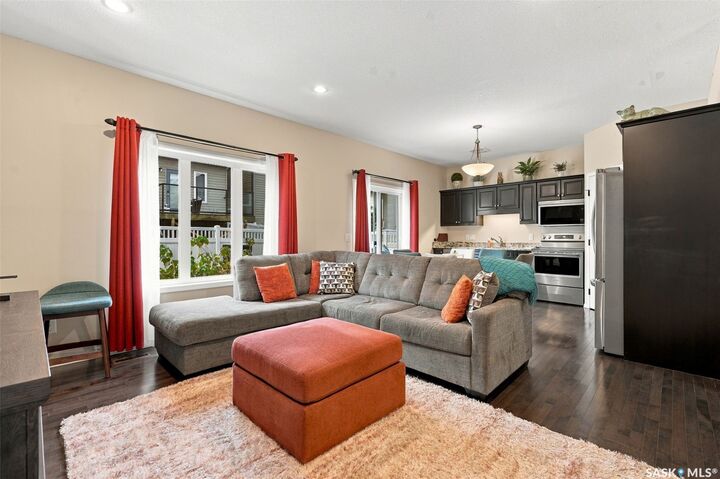 Property Photo:  150 Langlois Way 724  SK S7T 0L4 